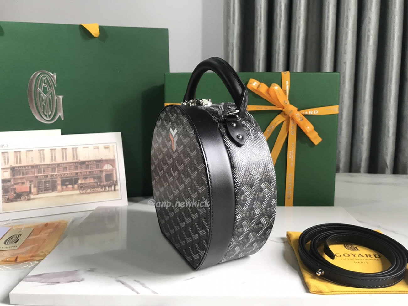 Goyard Alto Hat Box Bag 16.5 Cm X 7 Cm X 18 Cm (15) - www.newkick.vip